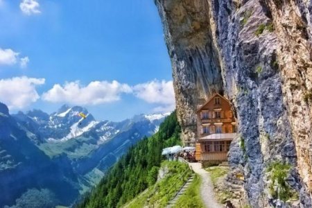 Домик в альпийской деревне