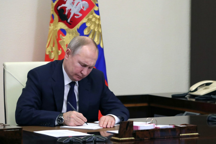 По указу президента у главы правительства РФ стало больше 10 заместителей