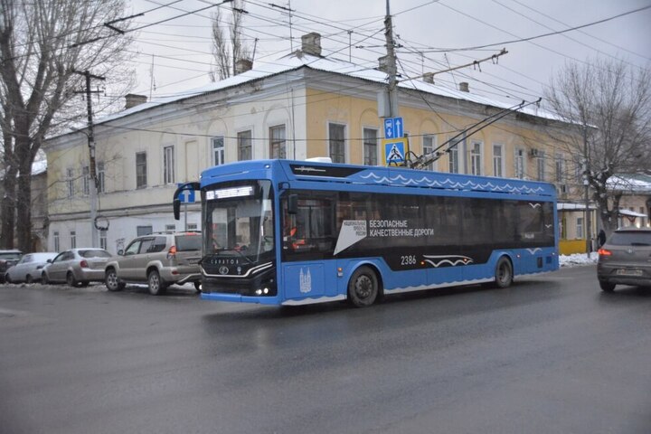 После коллапса из-за ледяного дождя на маршрут Саратов-Энгельс запустили новые троллейбусы