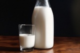 В Саратове с несуществующего предприятия вводили в оборот молочную продукцию сомнительного происхождения