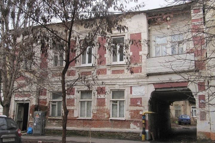 В Саратове снесут дом на улице Пушкина, исключенный из списка памятников по требованию чиновников