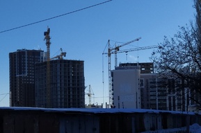 Депутат раскритиковал чиновников министерства за выдачу разрешения на строительство 26-этажки в Энгельсе