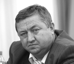 Умному дай голову, трусливому дай коня...