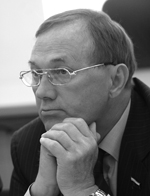 Умному дай голову, трусливому дай коня...