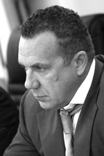 Девушка и оптимисты