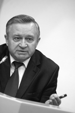 Девушка и оптимисты