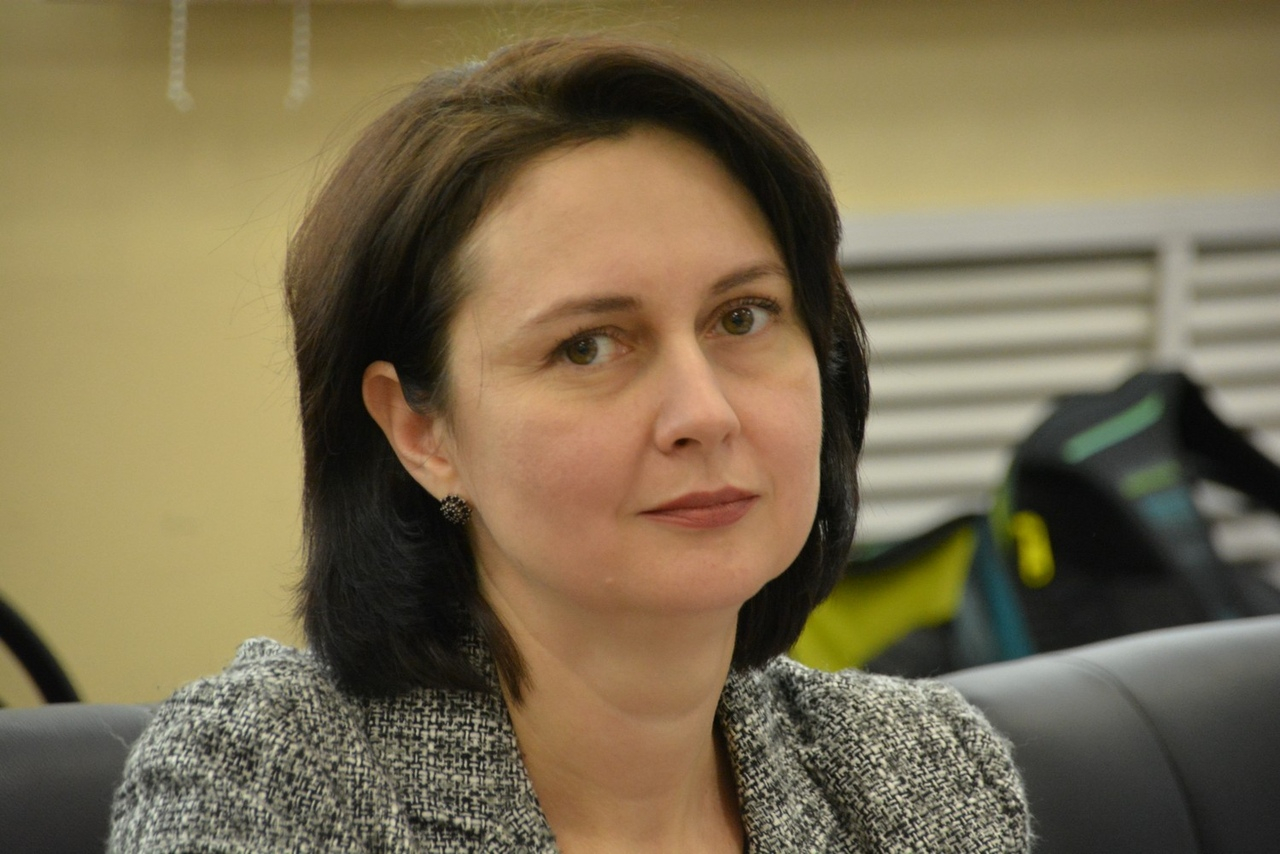 Комольцева Комольцева