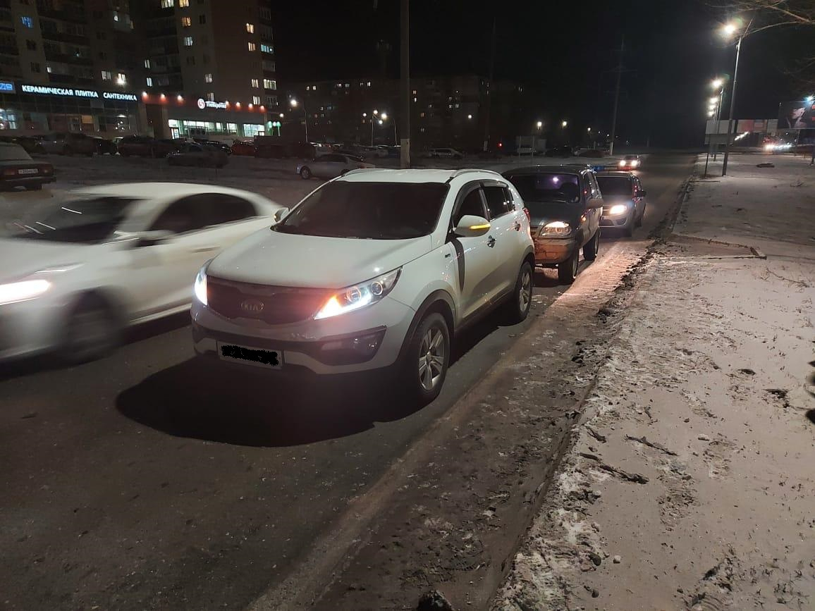 За несколько часов в Саратове после ДТП в больницы попали четыре человека |  12.01.2023 | Саратов - БезФормата