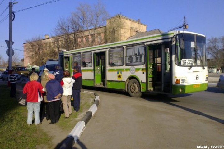 Дачные автобусы энгельс 2024. Автобус 269 Энгельс. Маршрут автобуса 269 в Энгельсе. Маршрутка Энгельс. Энгельс зелёный автобус.