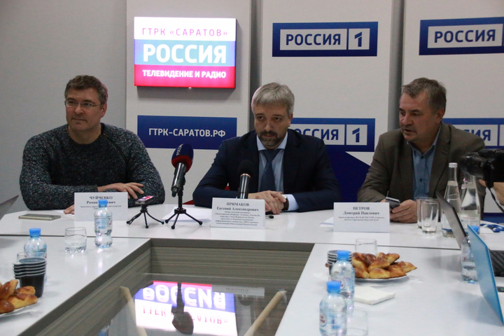 Слева направо: Роман Чуйченко, Евгений Примаков, Дмитрий Петров
