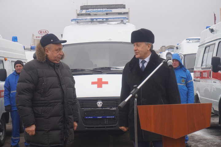министр здравоохранения Владимир Шульдяков и губернатор Саратовской области Валерий Радаев