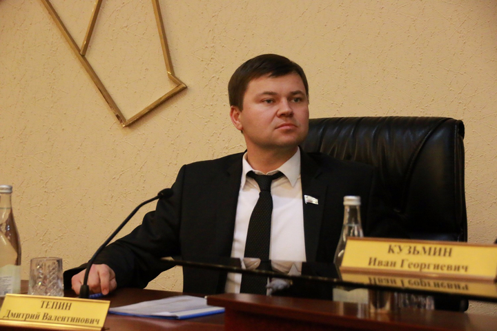 Министр строительства и ЖКХ Дмитрий Тепин