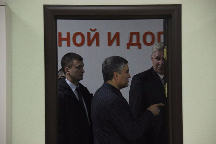 Председатель Госдумы Вячеслав Володин (в центре)