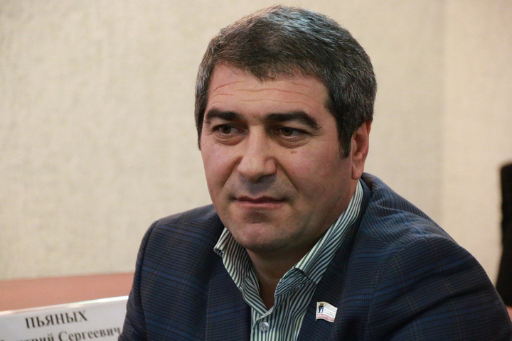 Член Общественной палаты Араик Косян