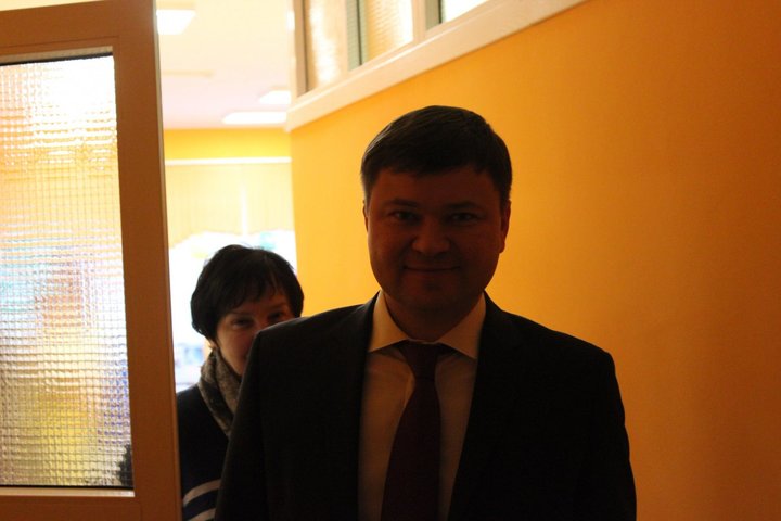 министр строительства и ЖКХ области Дмитрий Тепин