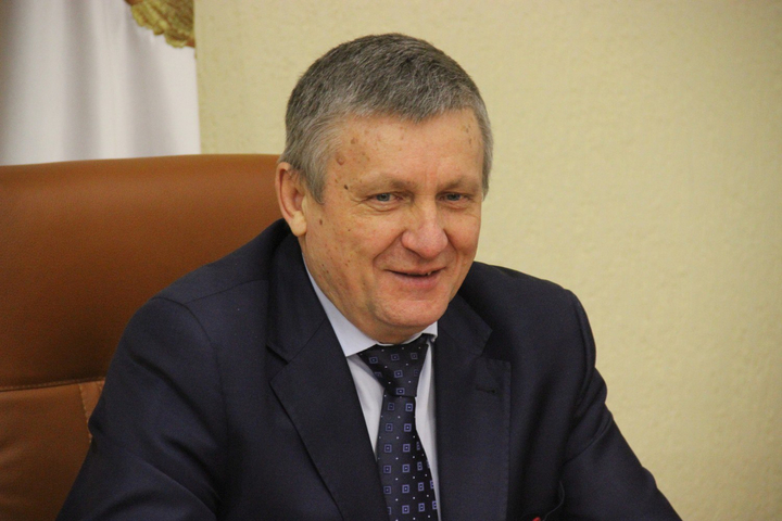 Депутат Александр Санинский 