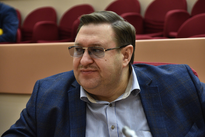 Депутат Сергей Наумов