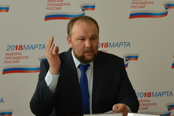 глава областного избиркома Владимир Писарюк