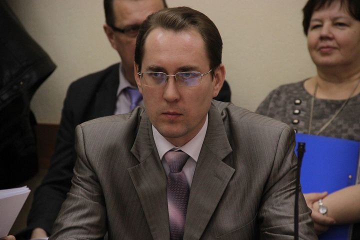 И.о. председателя комитета по финансам Александр Струков