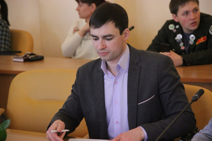 директор центра Молодежь плюс Олег Дубовенко