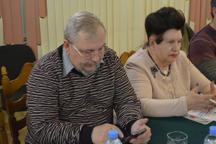 Члены Общественной палаты Дмитрий Олейник и Валентина Боброва