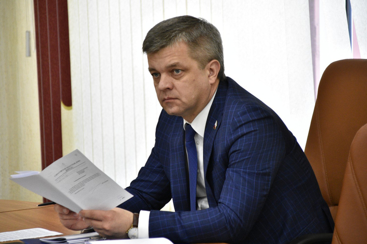 Депутат Максим Шихалов