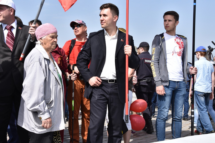 Депутат Саратовской областной думы Николай Бондаренко (в центре)