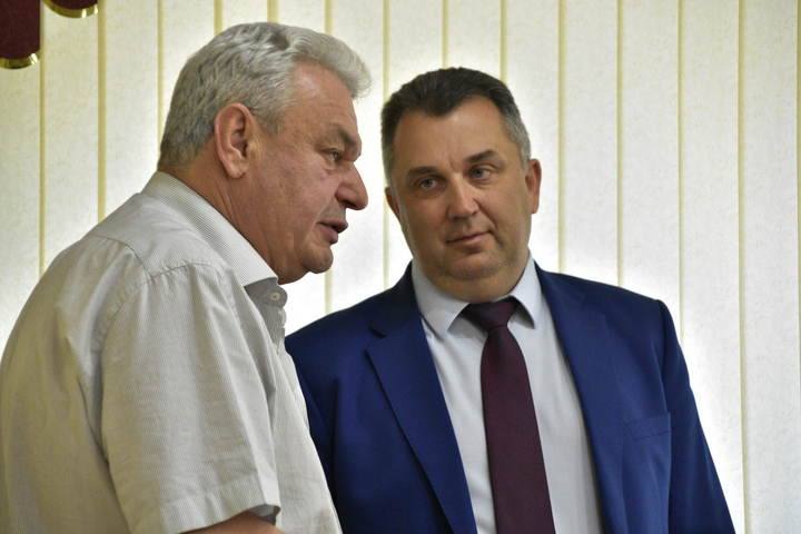 Депутат Леонид Писной и глава фонда капремонта Андрей Семёнов
