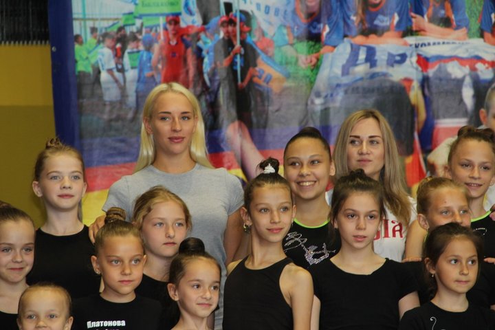 Чемпионка мира по художественной гимнастике Яна Кудрявцева