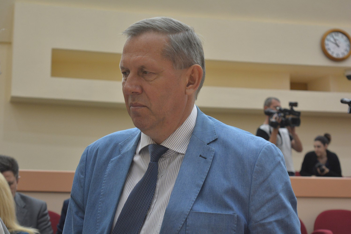 Депутат Владимир Попков