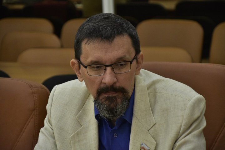Депутат Дмитрий Чернышевский