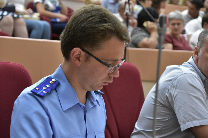 Представитель прокуратуры Иван Гусев