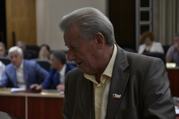 Глава общественной палаты региона Александр Ландо