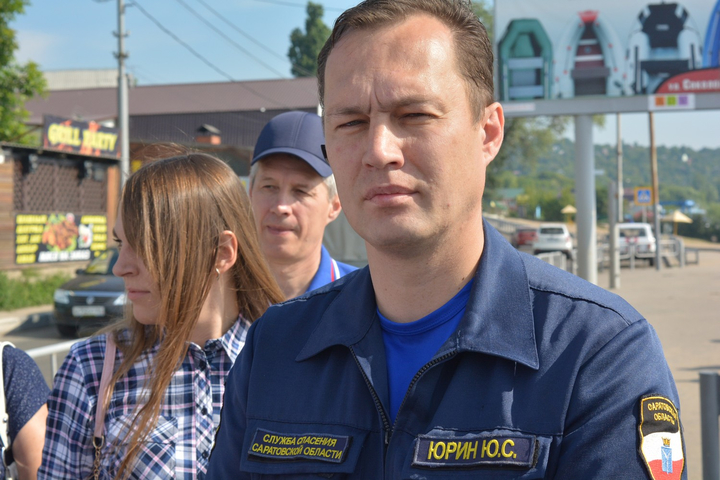 Начальник областной службы спасения Юрий Юрин