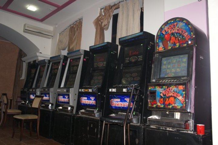 Игровые автоматы с оплатой мир