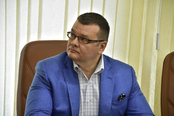 депутат Дмитрий Ханенко