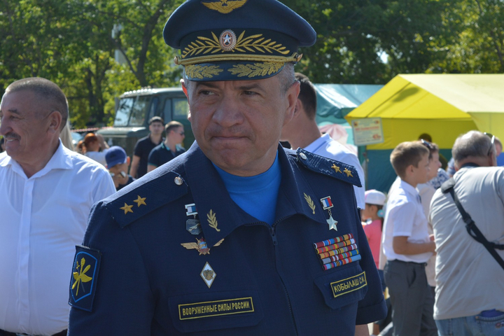 Командующий Дальней авиацией Сергей Кобылаш