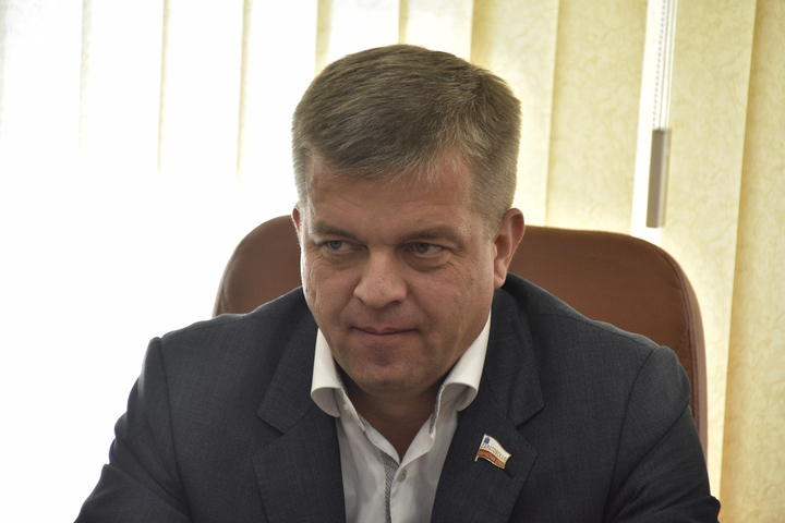 Депутат Максим Шихалов