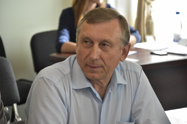 Депутат Анатолий Серебряков
