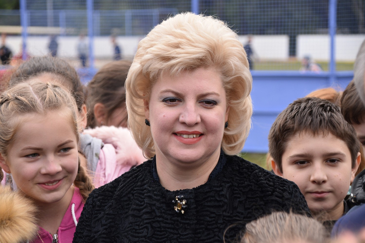 Глава Ленинского района Лада Мокроусова