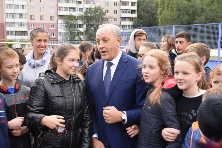 Губернатор Валерий Радаев