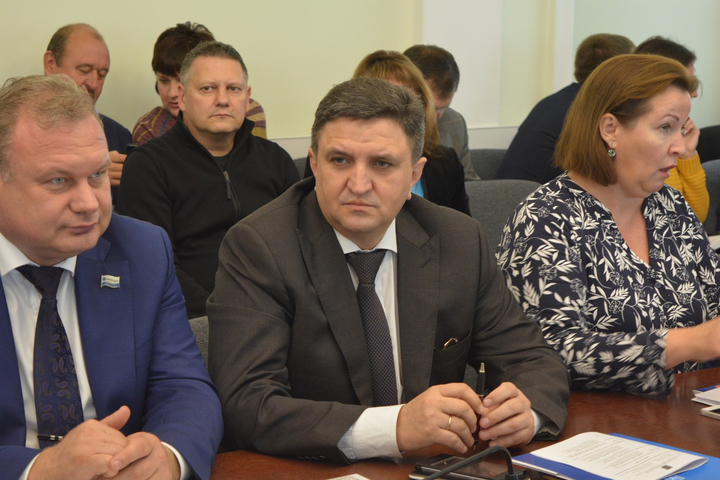 Депутат Алексей Полянский (слева) и замглавы мэрии по экономике  Алексей Никитин