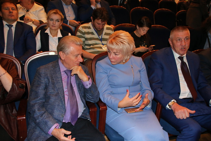 Председатель общественной палаты Александр Ландо и министр культуры Татьяна Гаранина