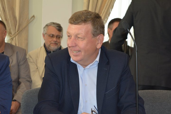 Депутат Владимир Дмитриев