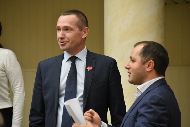 Депутаты Наиль Ханбеков и Гагик Киракосян