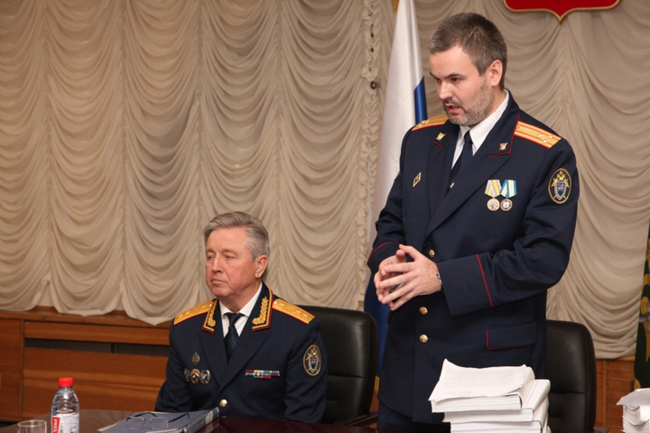 Глава СУ СК по Саратовской области Николай Никитин (слева) и руководитель отдела криминалистики СУ СК Никита Шкинев