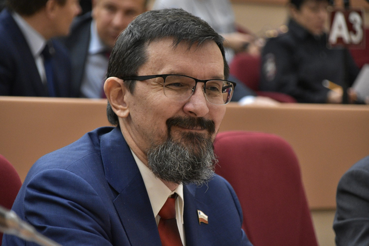 Депутат Дмитрий Чернышевский