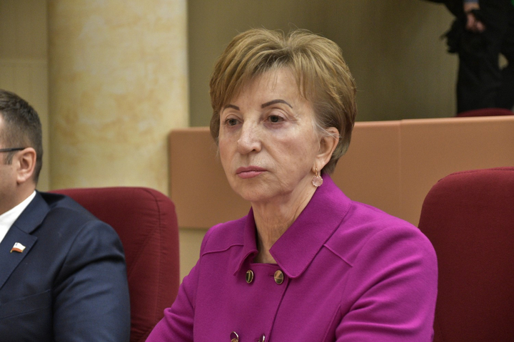 Депутат Зинаида Самсонова