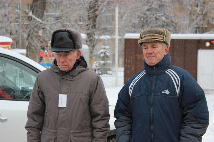 слева: депутат Саратовской городской думы Геннадий Турунтаев (КПРФ)
