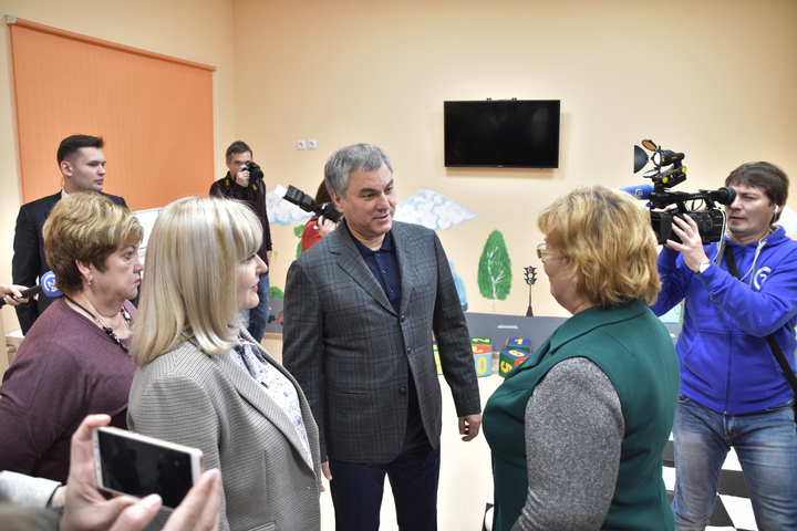 Спикер Госдумы Вячеслав Володин (в центре)